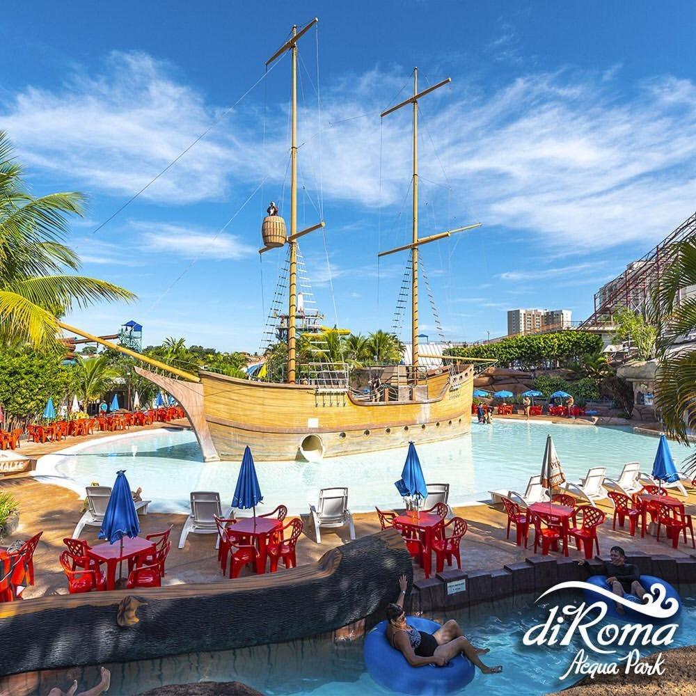 Hotel Spazzio Diroma Cafe Da Manha E Acesso Ao Acqua Park กัลดัสโนวัส ภายนอก รูปภาพ